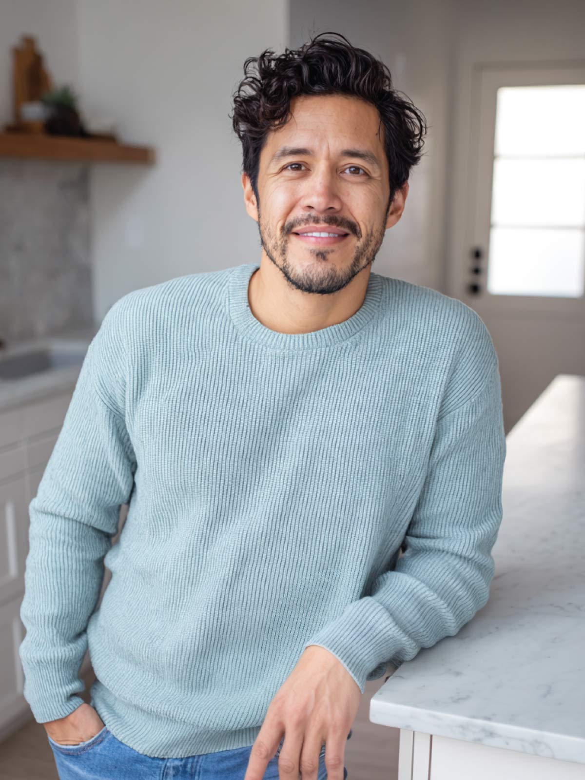 Hey, I'm Mateo - nurse, dad, and slow cooker convert Mateo Martinez, food blogger and ER nurse from Denver, in his home kitchen - founder of Slow Cook Comfort slow cooker recipe blog